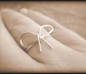 Silver bow ring.Bow ring.Bridesmaid gift.BFF.Love.Infinity.